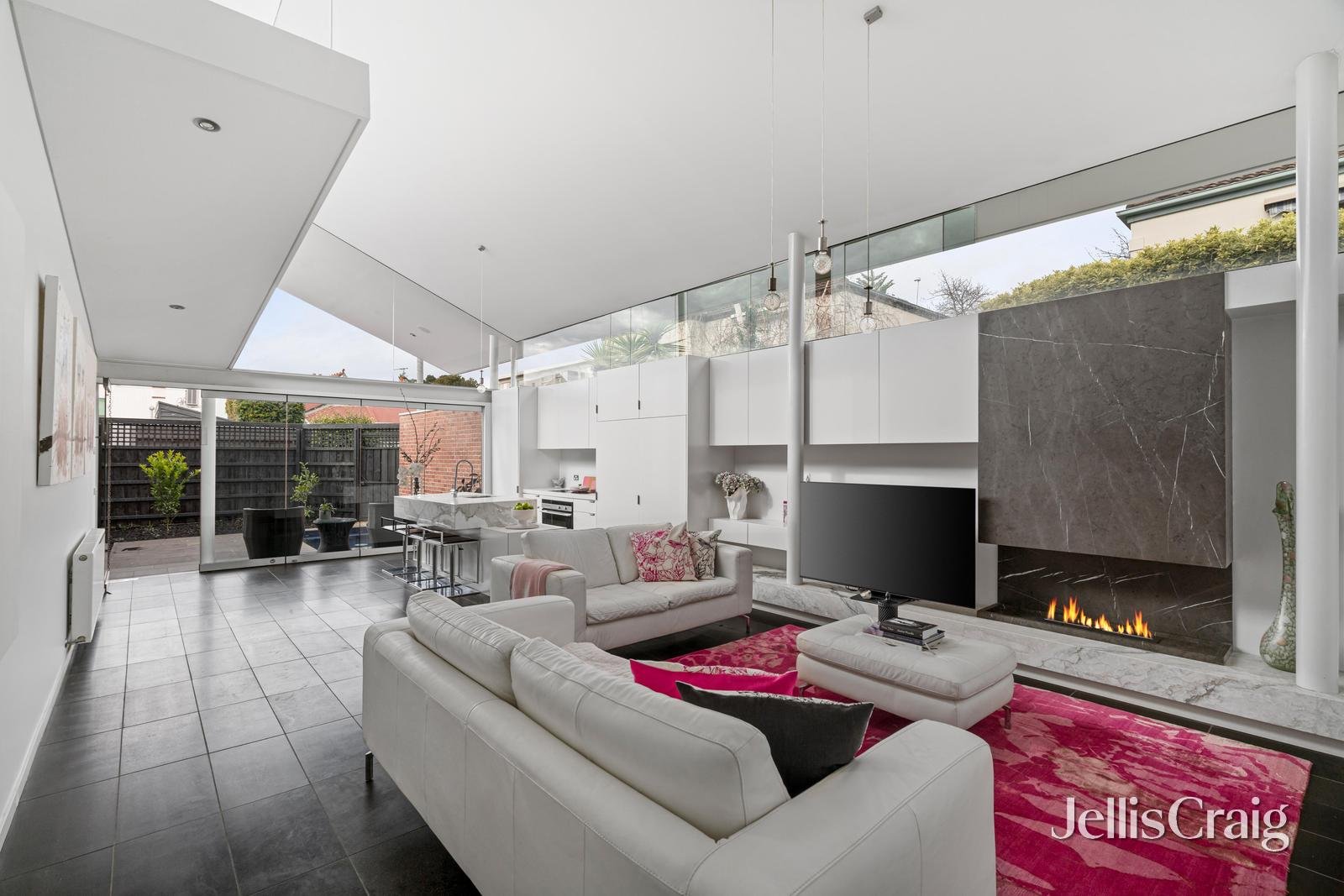 35 Raleigh Street, Malvern image 2