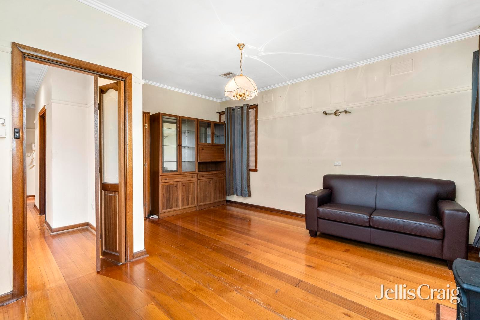 35 Scotts Street, Bentleigh image 2