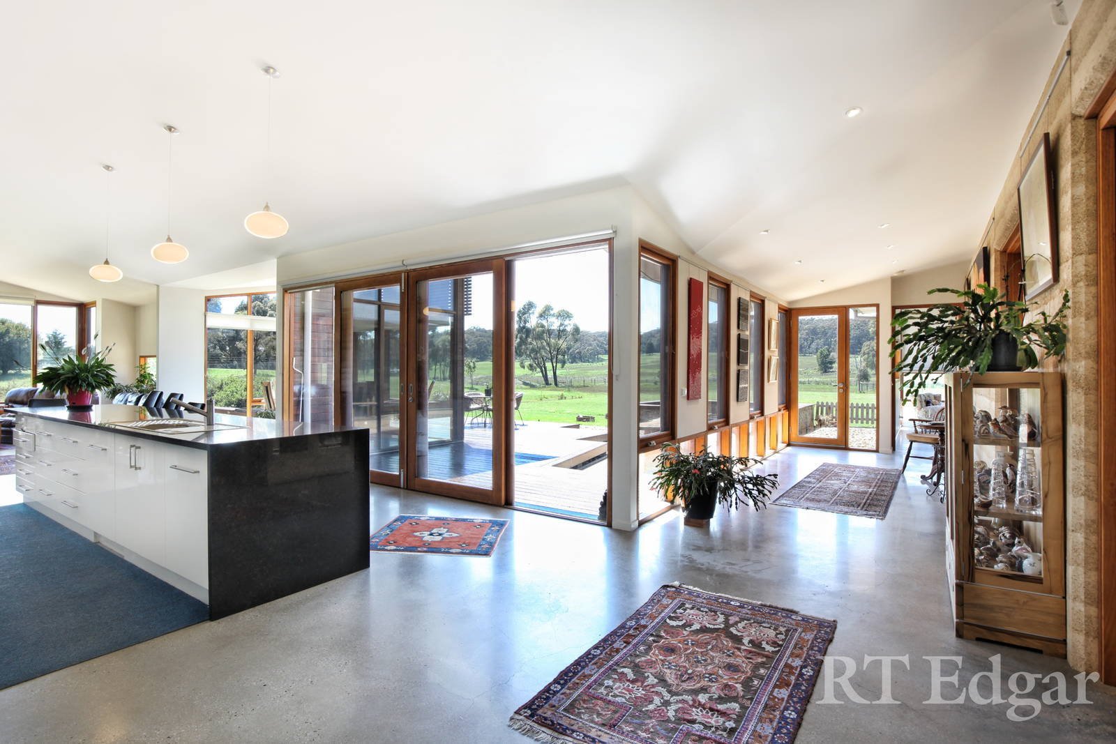 Property Gallery Thumbnail 4