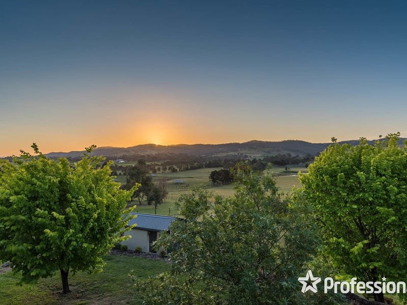 35 Smedley Lane, Yarra Glen image 5