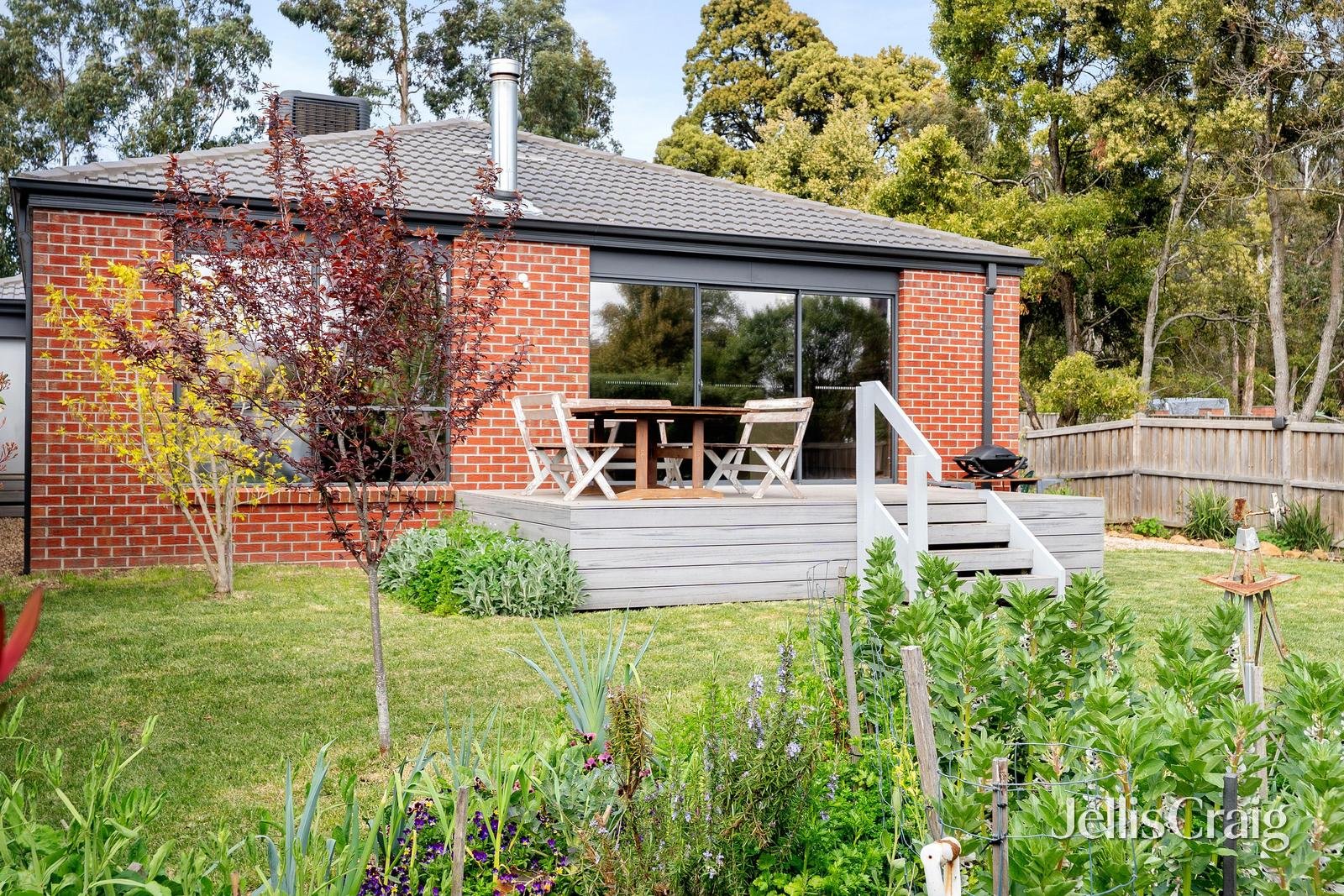 35 South Road, Woodend image 12