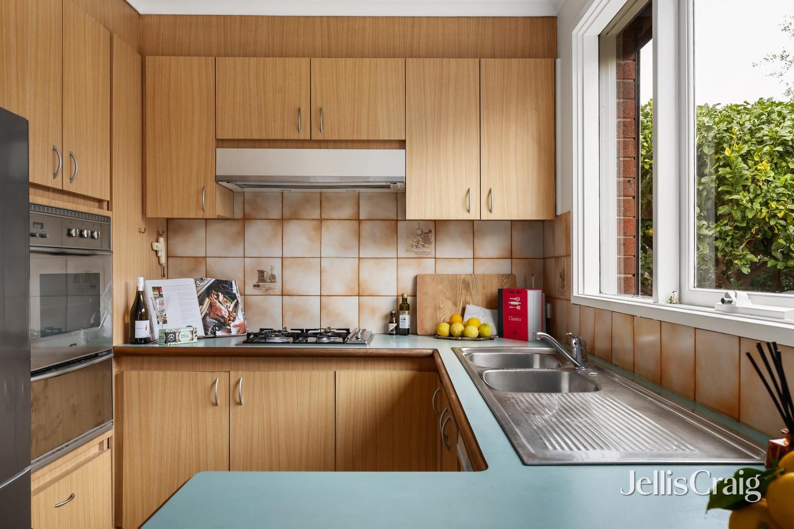 3/5 St Huberts Road, Carnegie image 5