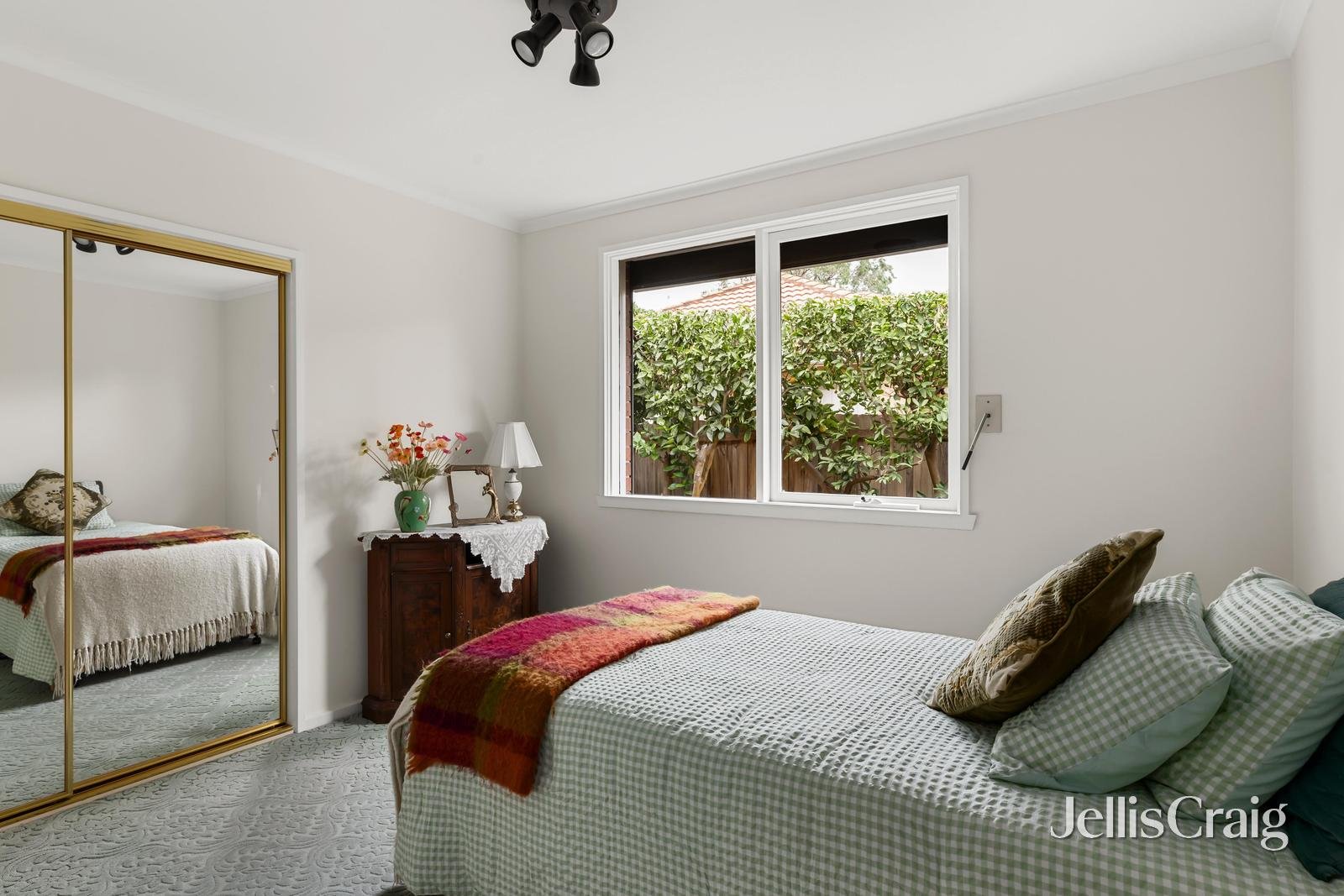 3/5 St Huberts Road, Carnegie image 9