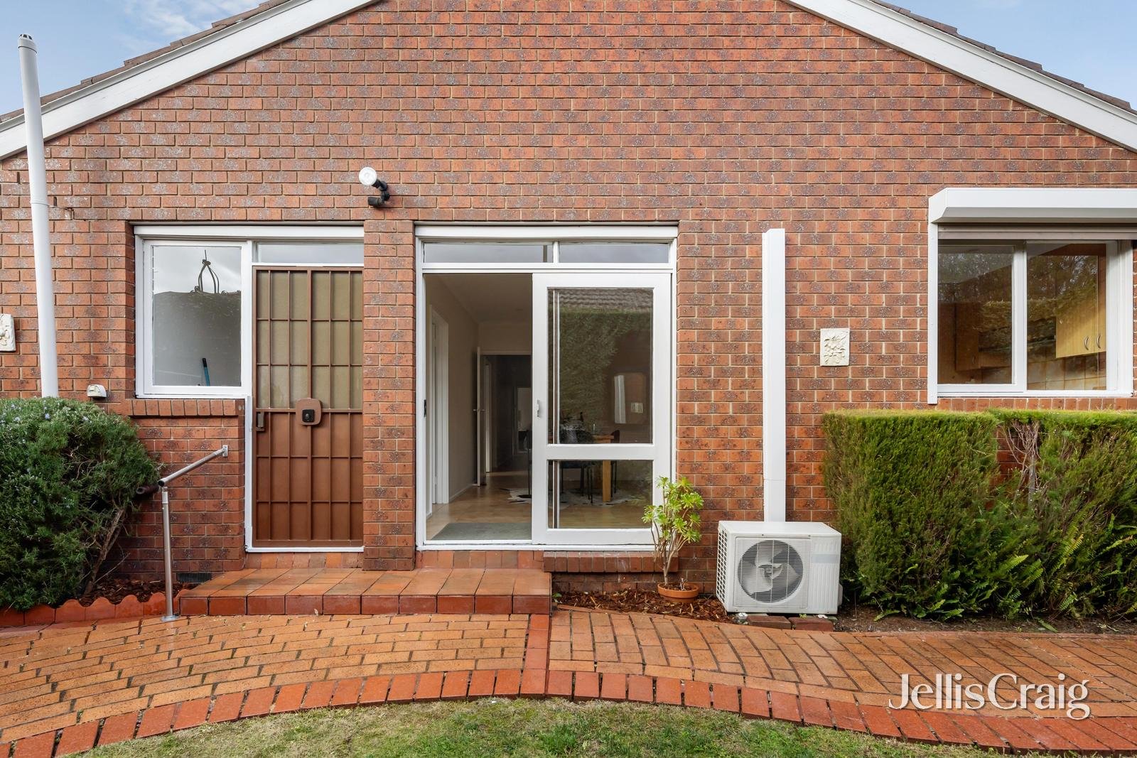 3/5 St Huberts Road, Carnegie image 12