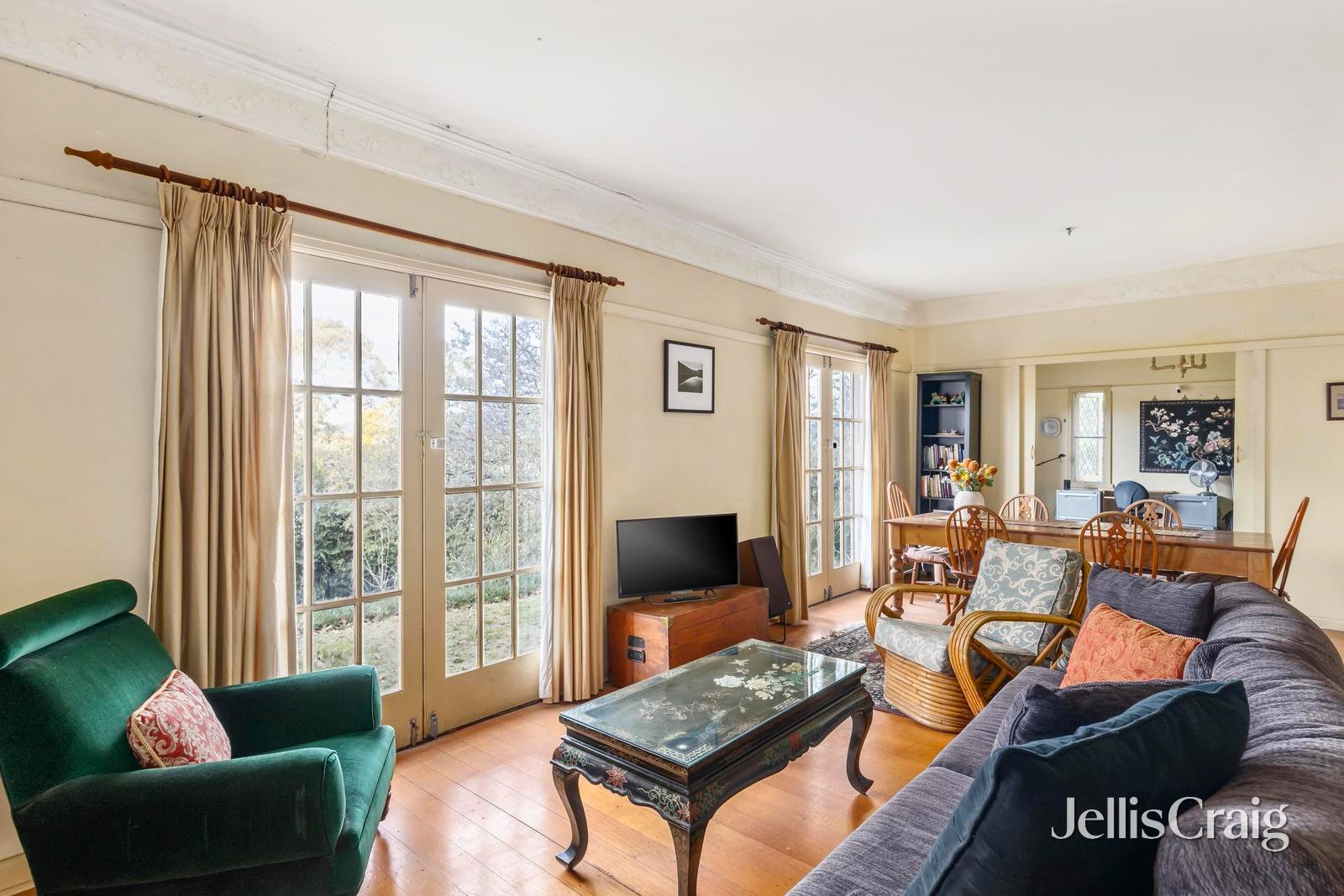 35 Stirling Road, Croydon image 3