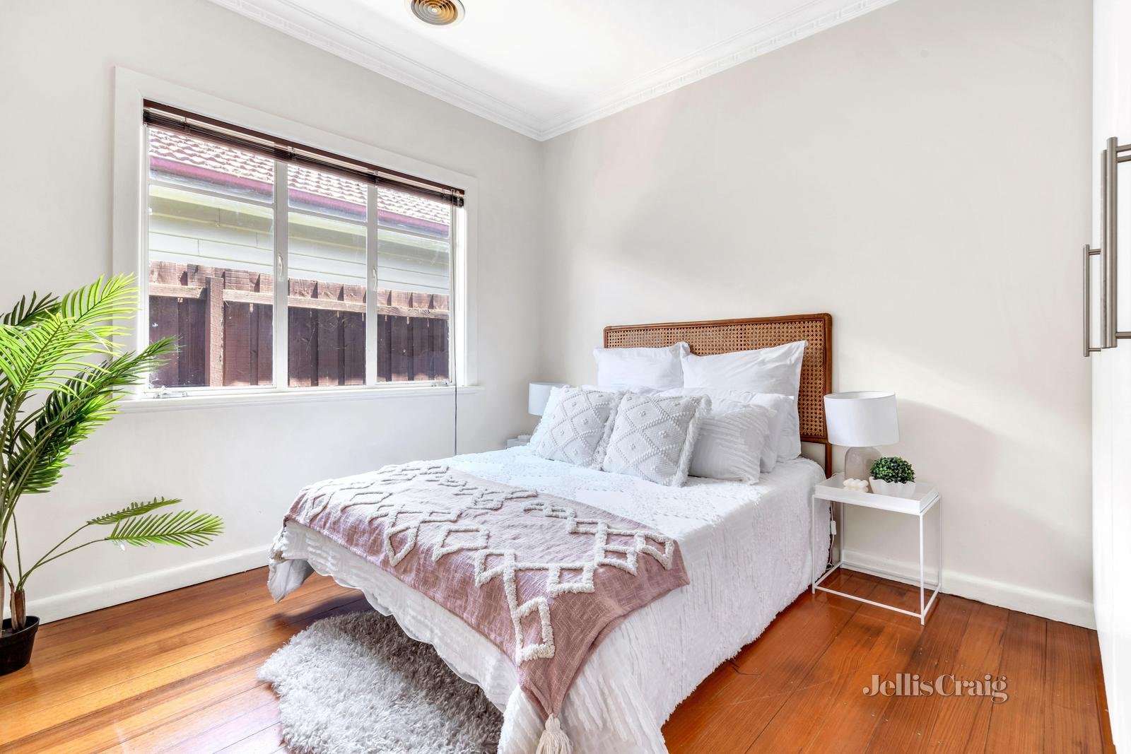 35 The Boulevard, Pascoe Vale South image 9