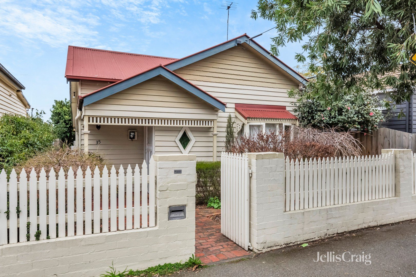 35 Thistle Street, Brunswick image 8
