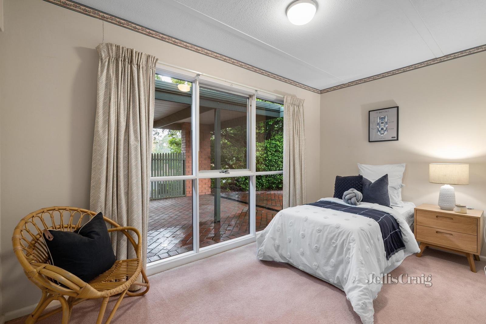 35 Victor Crescent, Forest Hill image 9