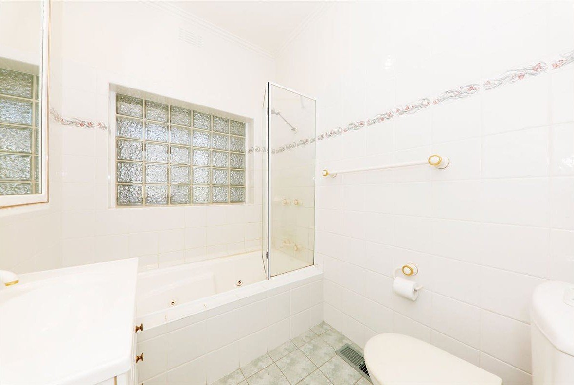 35 Virginia Street, Mount&nbsp;Waverley image 9