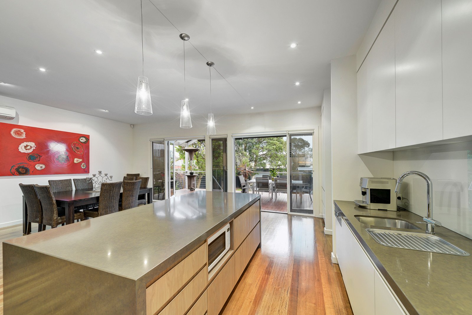 35 Watts Street, Box Hill image 4