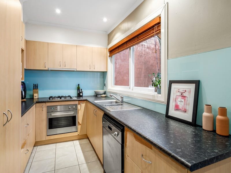 Property Gallery Thumbnail 8