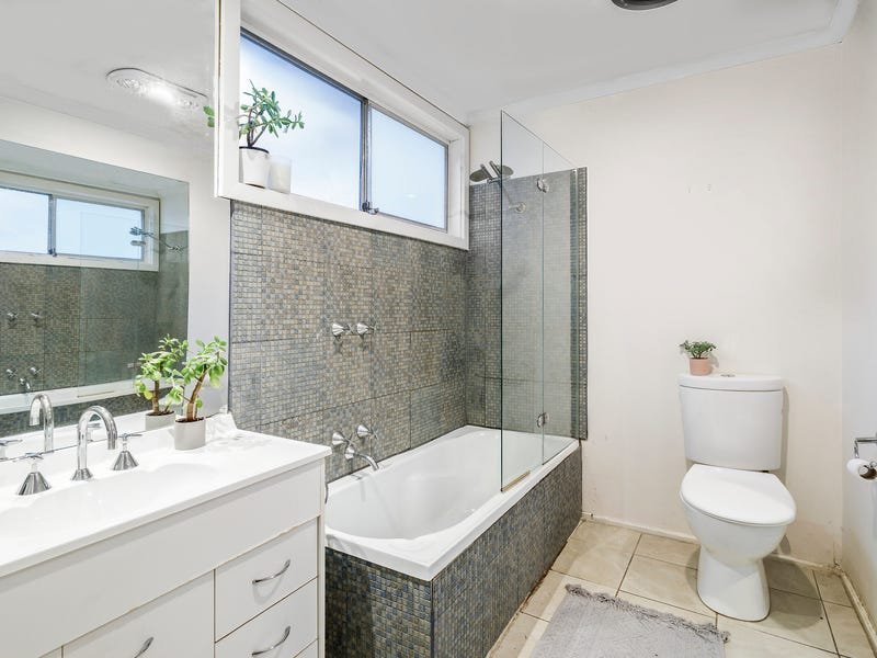 Property Gallery Thumbnail 9