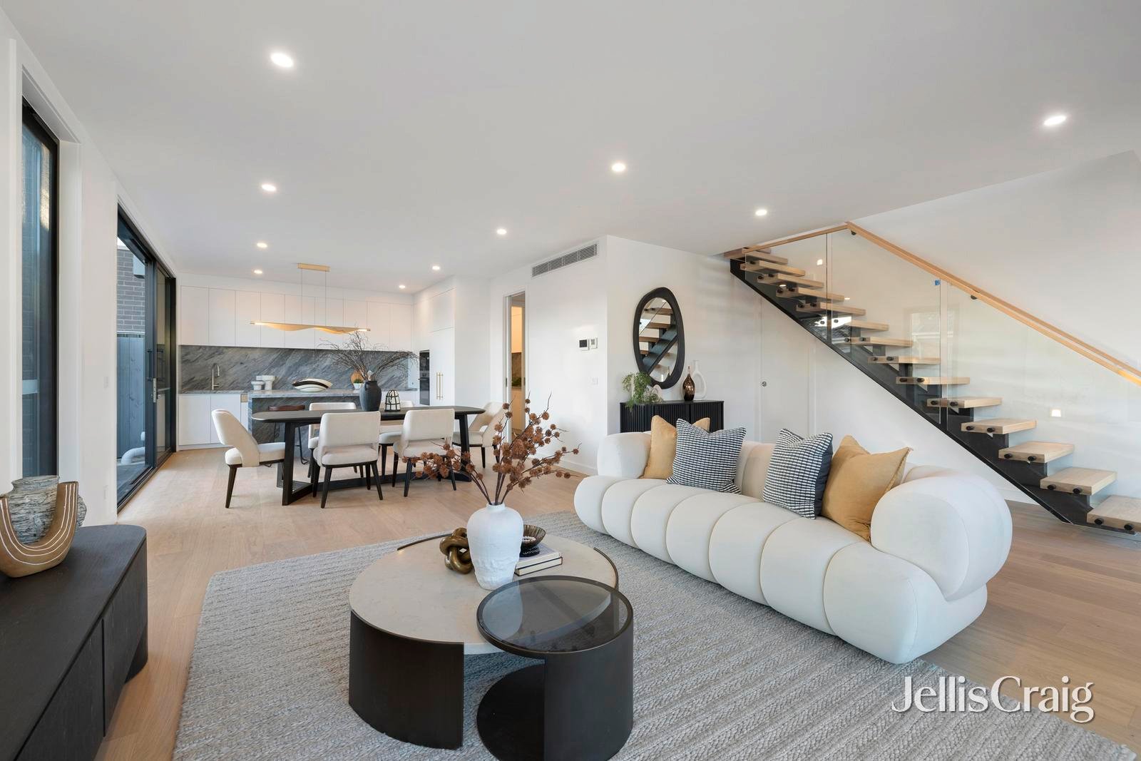 35 York Street, Bentleigh&nbsp;East image 2