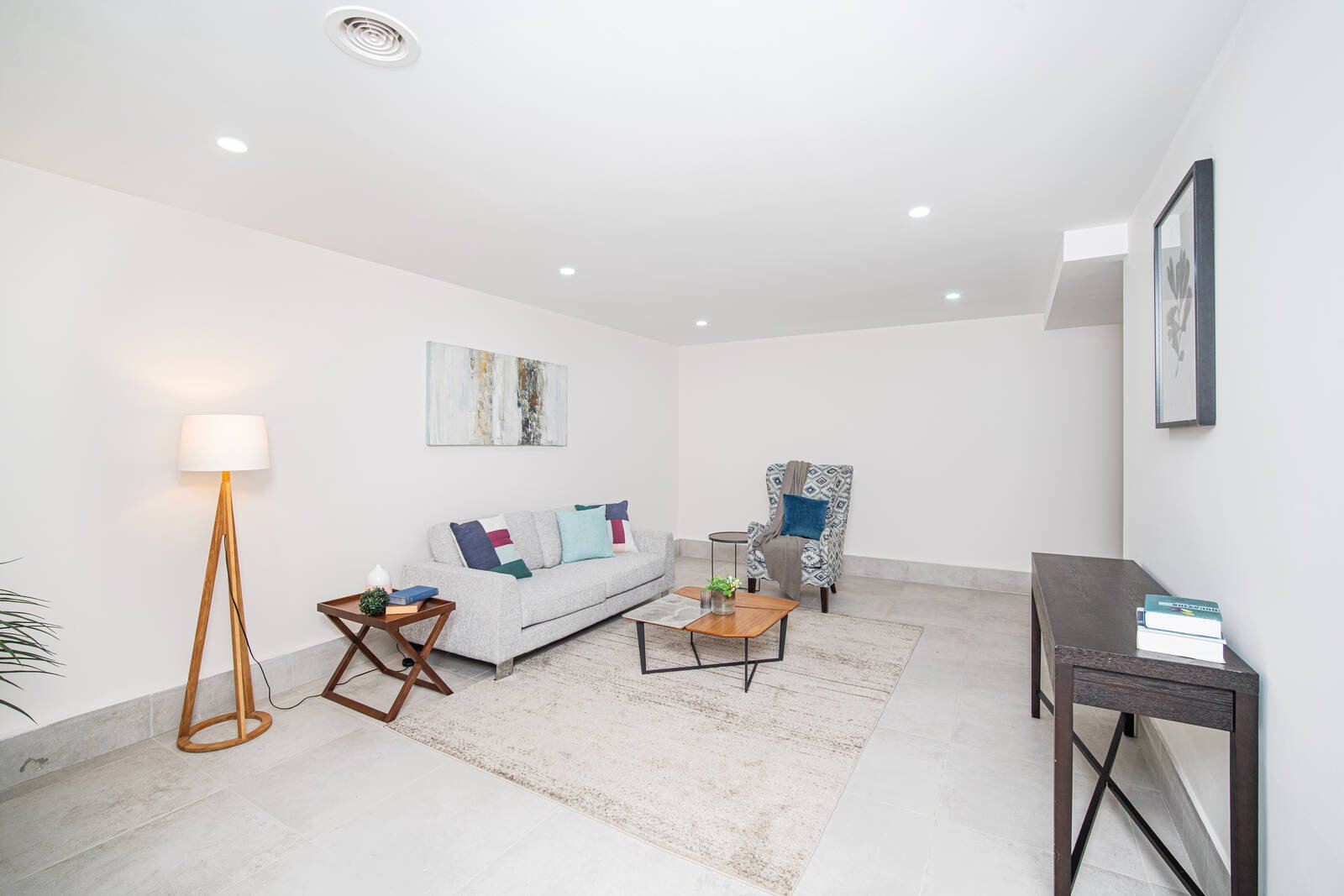 Property Gallery Thumbnail 17