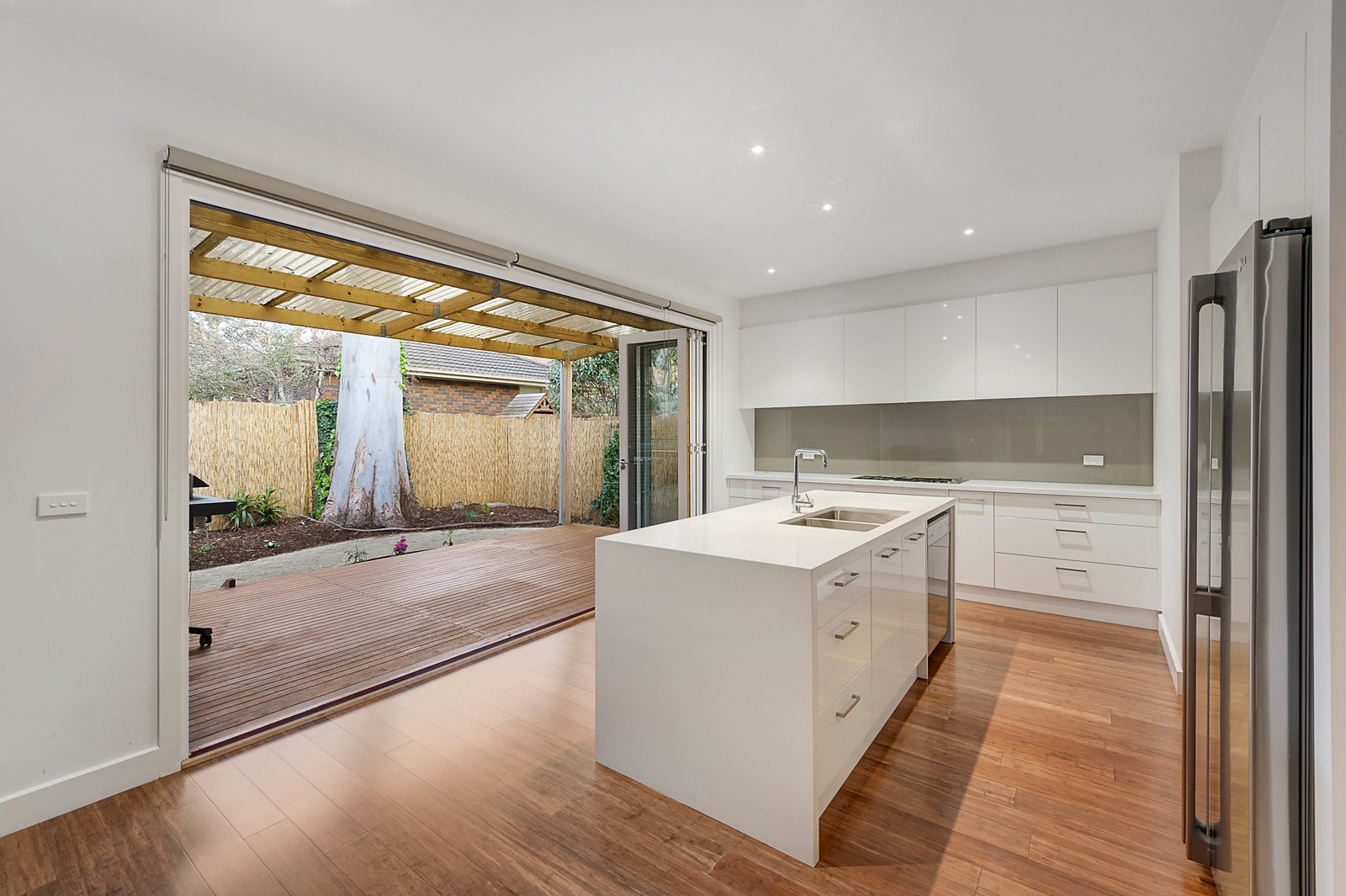 3/50 Donald Road, Wheelers Hill image 6