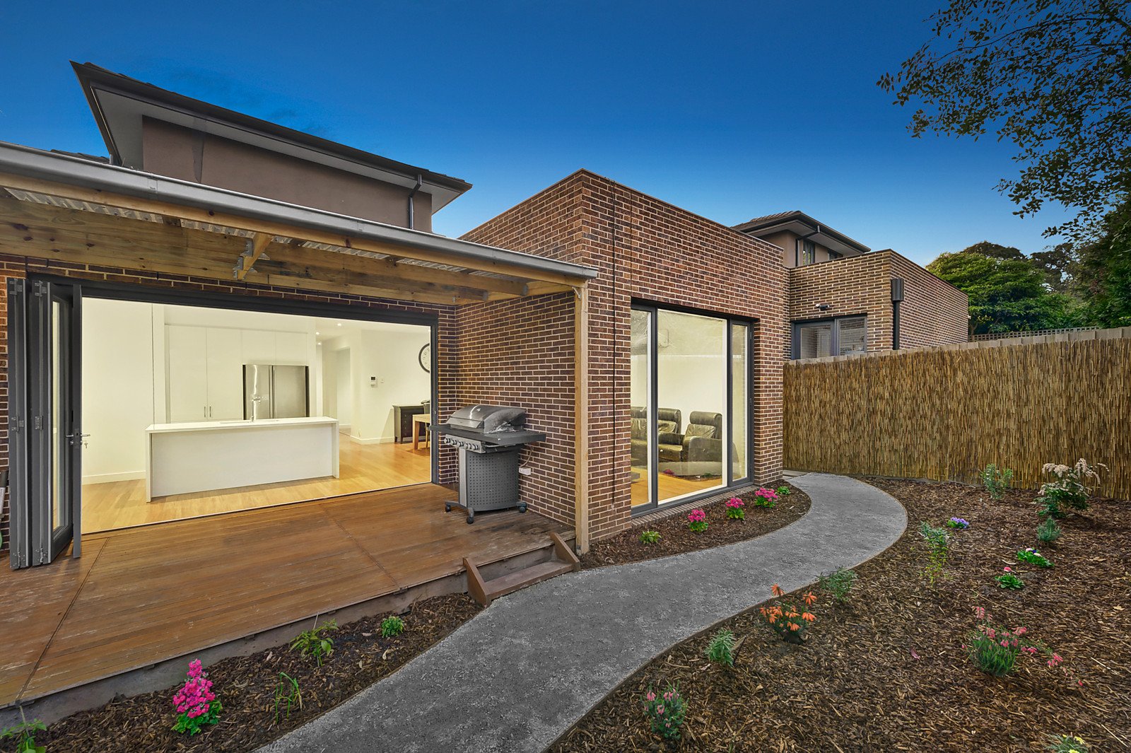 3/50 Donald Road, Wheelers Hill image 10