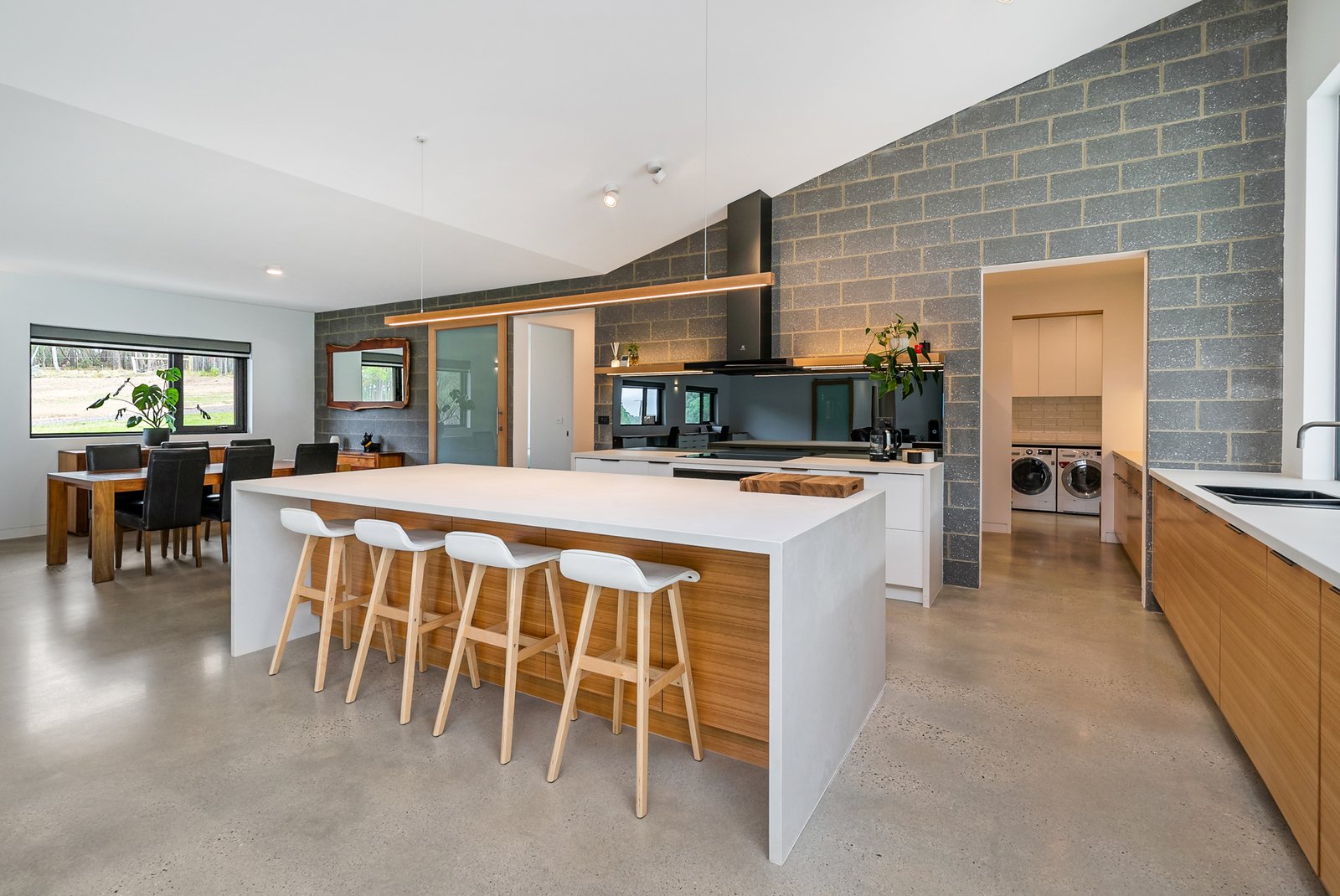 Property Gallery Thumbnail 2
