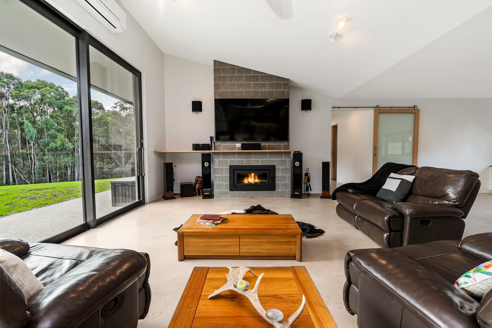 Property Gallery Thumbnail 6