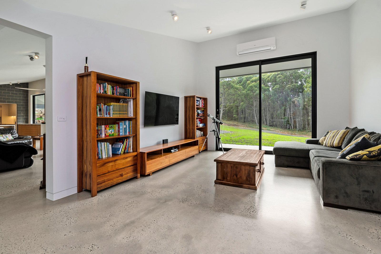 Property Gallery Thumbnail 13