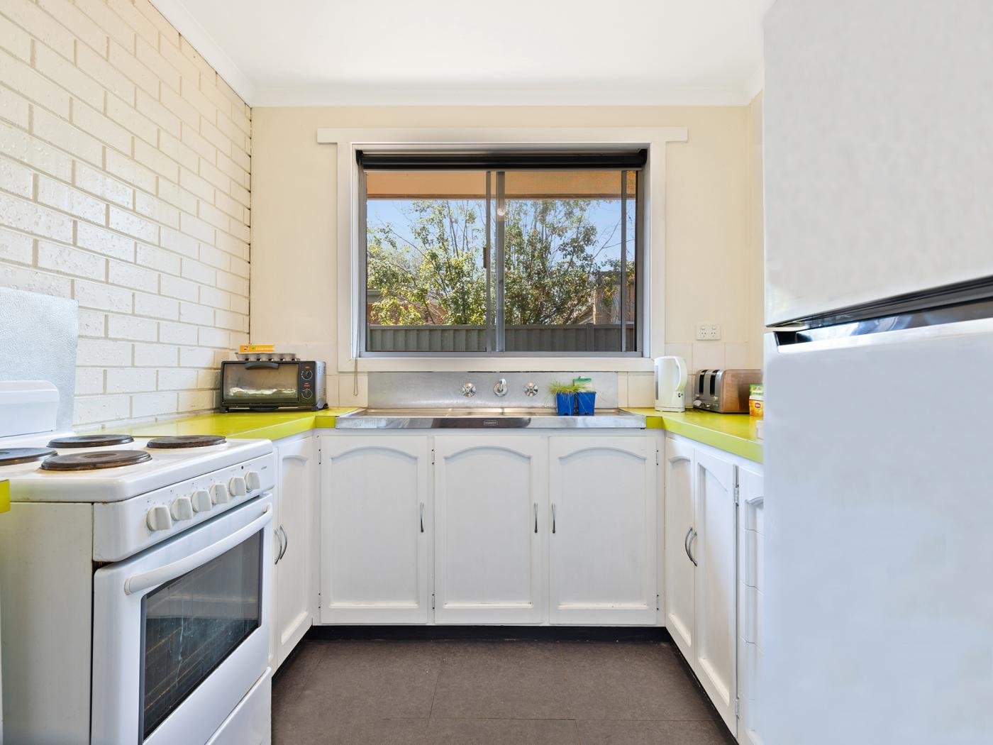 3/500 Gillies Street, Wendouree image 8