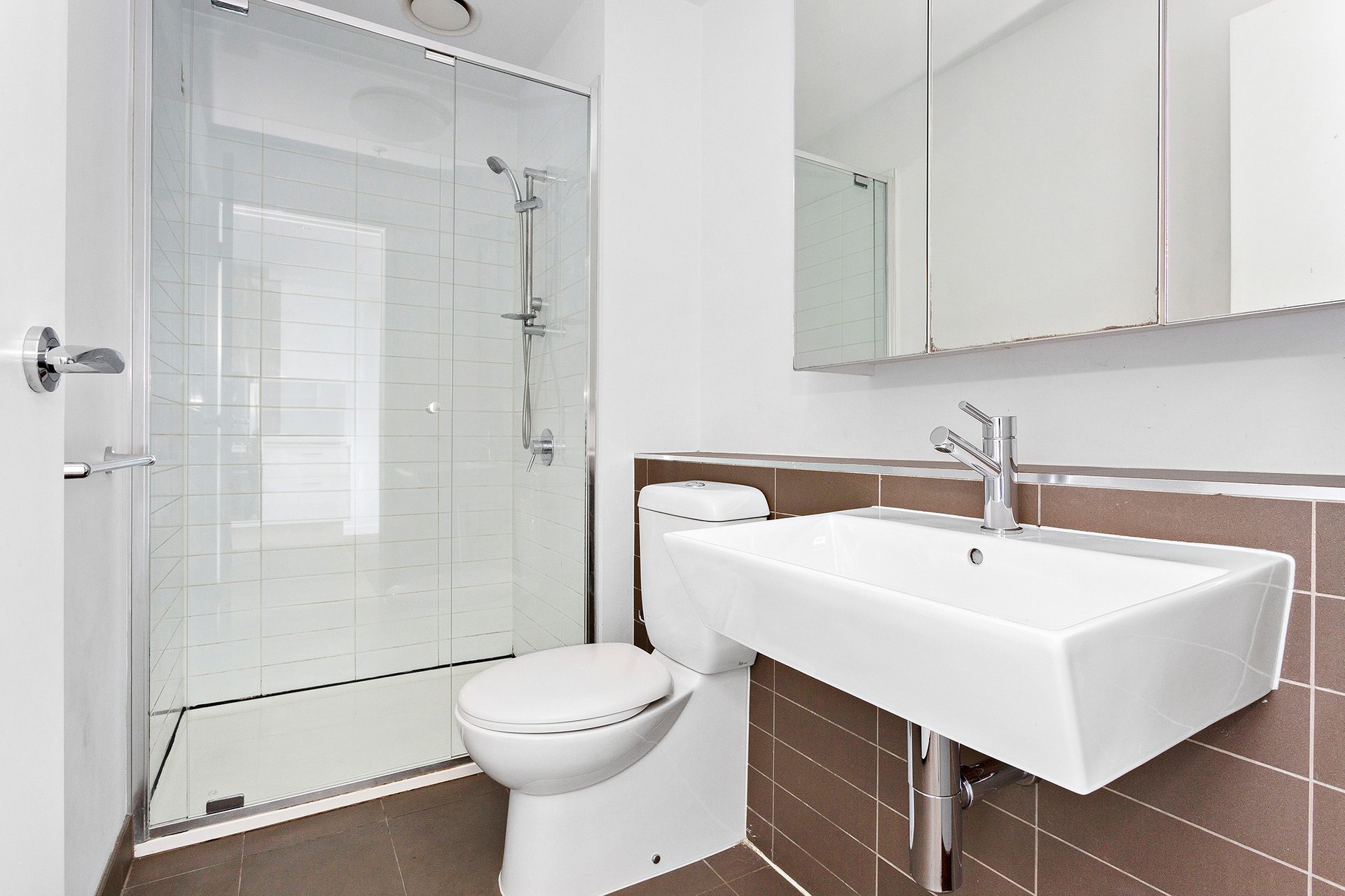 3501S/220 Spencer Street, Melbourne image 6