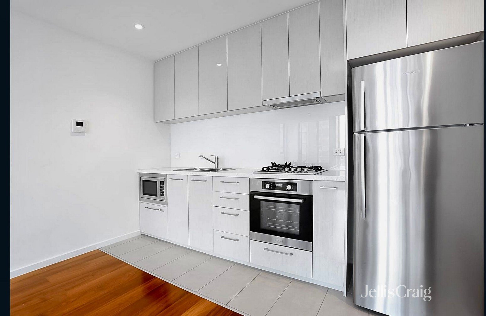 3503/618 Lonsdale Street, Melbourne image 2