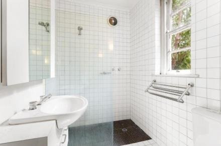 Property Gallery Thumbnail 4