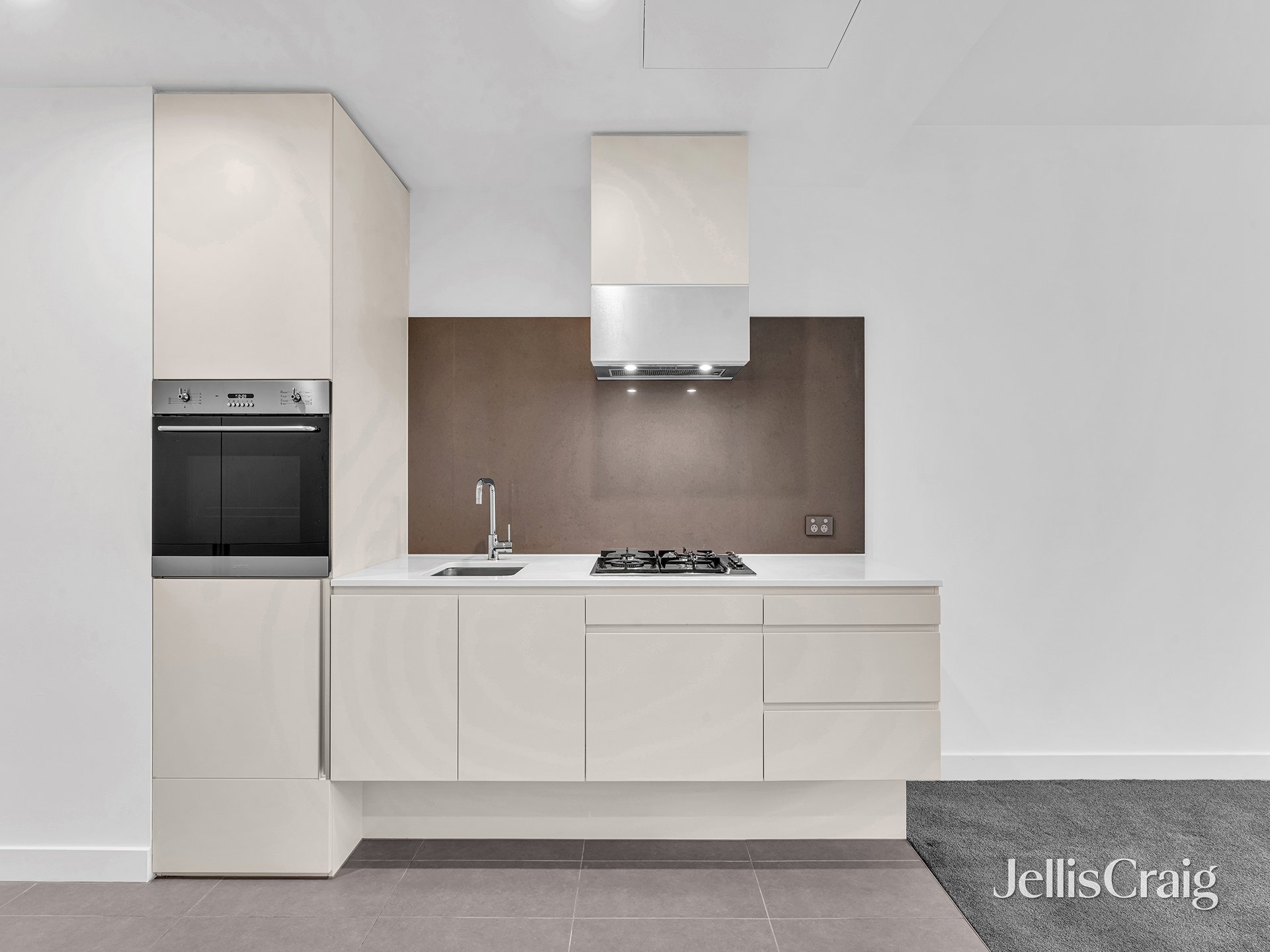 3512/105 Clarendon Street, Southbank image 3