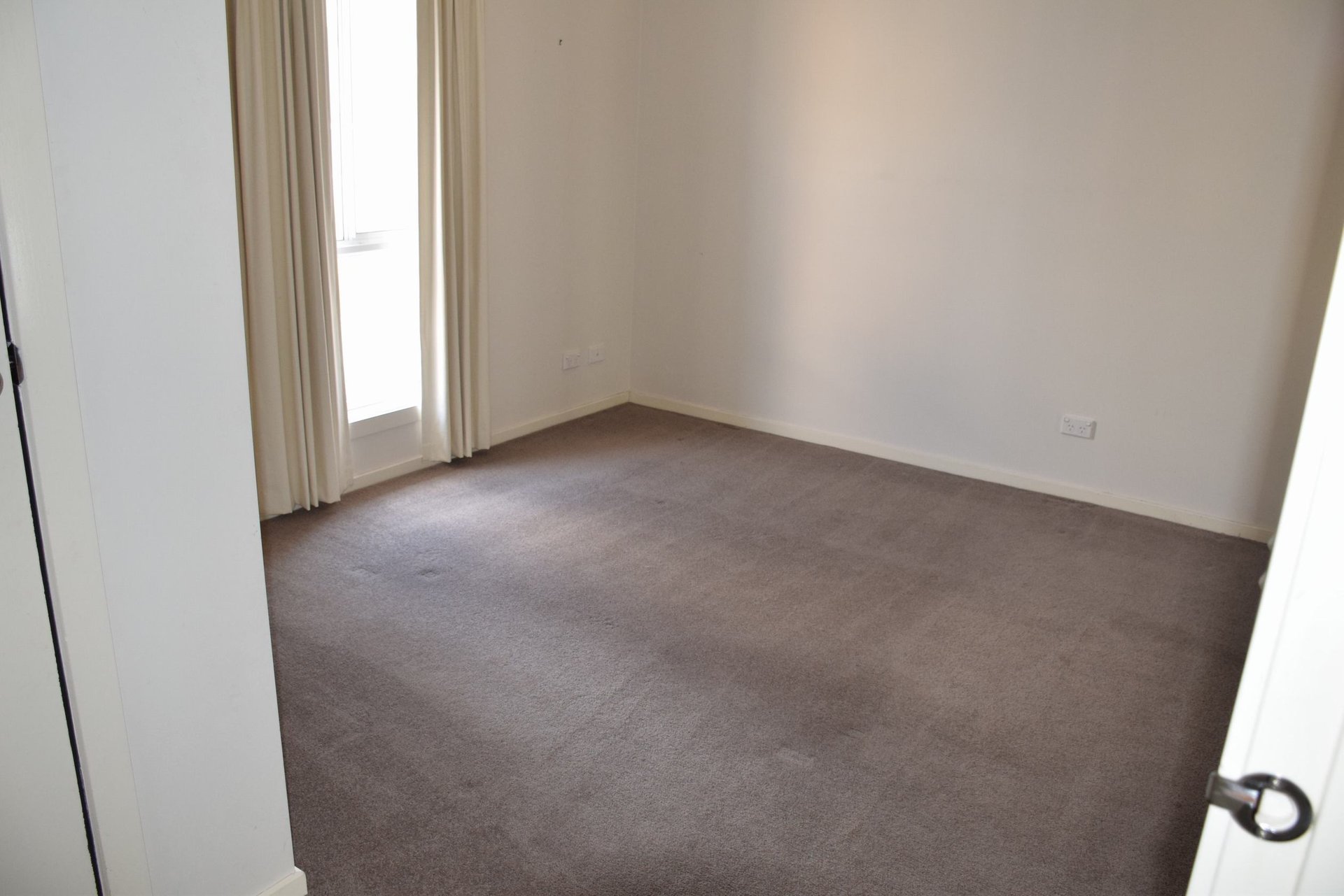 35/13-15 Hewish Road, Croydon image 4