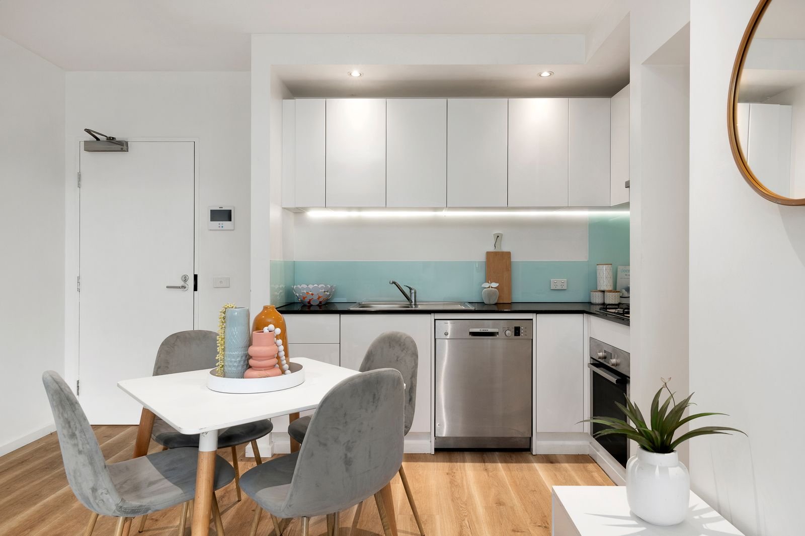 35/174 Esplanade East, Port Melbourne image 6