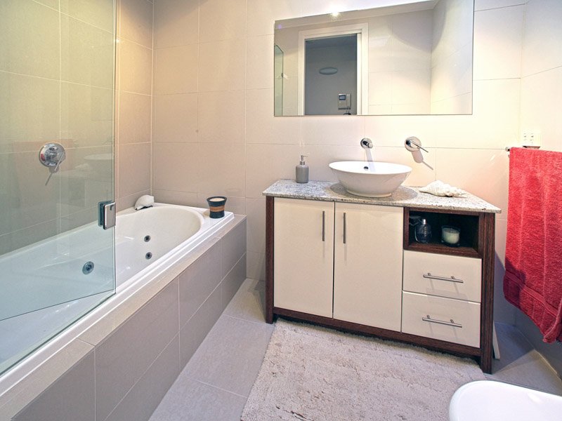 3/519 St Kilda Street, Elwood image 5