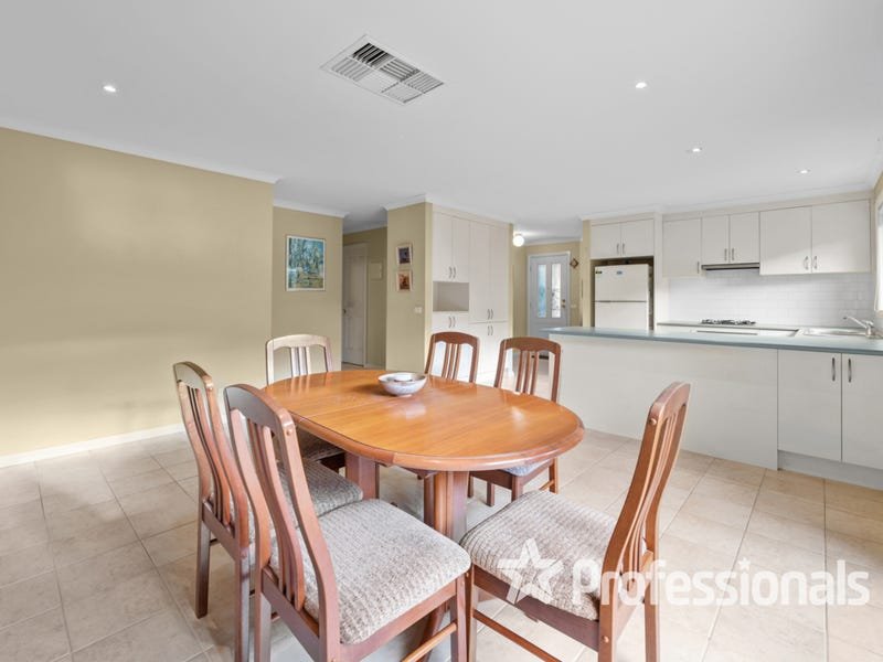 3/51A Mt Dandenong Road, Croydon image 7