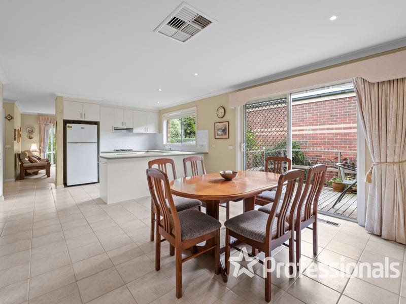 3/51A Mt Dandenong Road, Croydon image 8