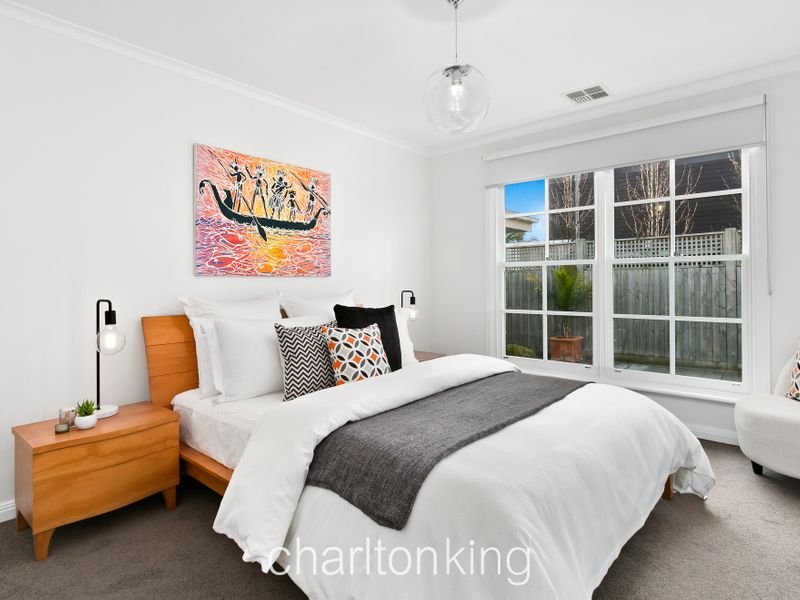 3 / 52 Ebden Avenue BLACK ROCK