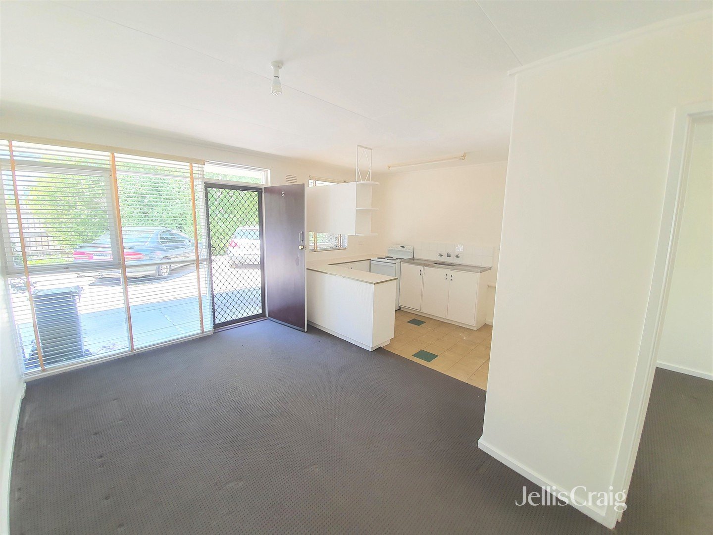 3/52 Pender Street, Thornbury image 1