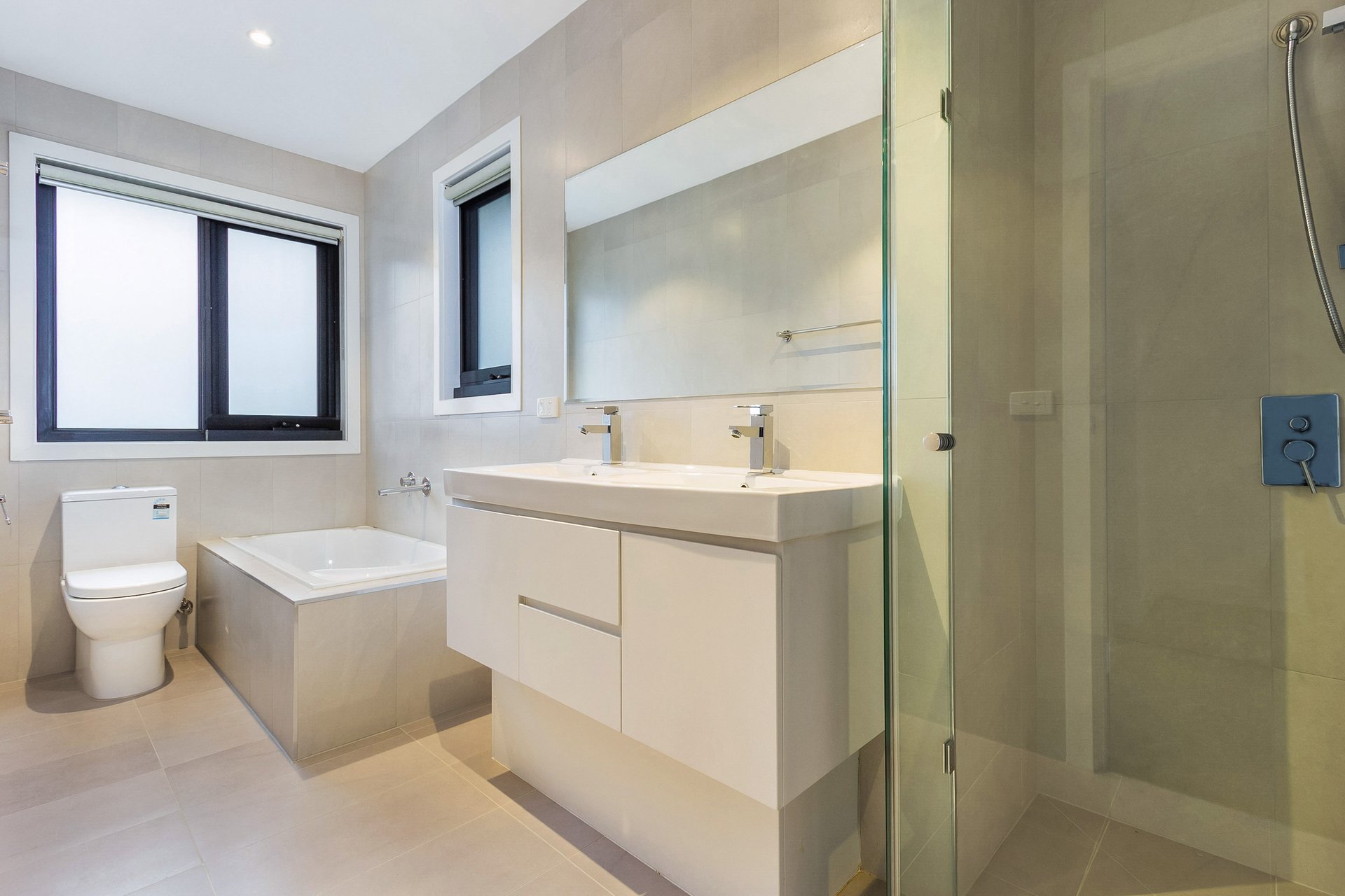 Property Gallery Thumbnail 4