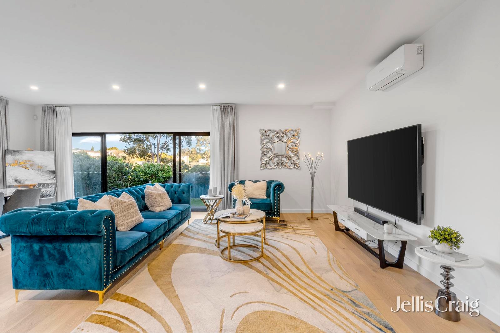 3/52 St Clems Road, Doncaster East image 3