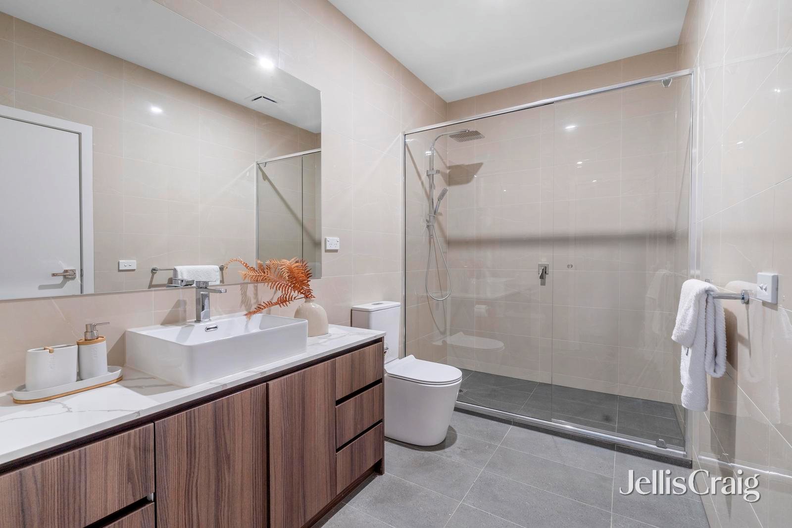 3/52 St Clems Road, Doncaster East image 9