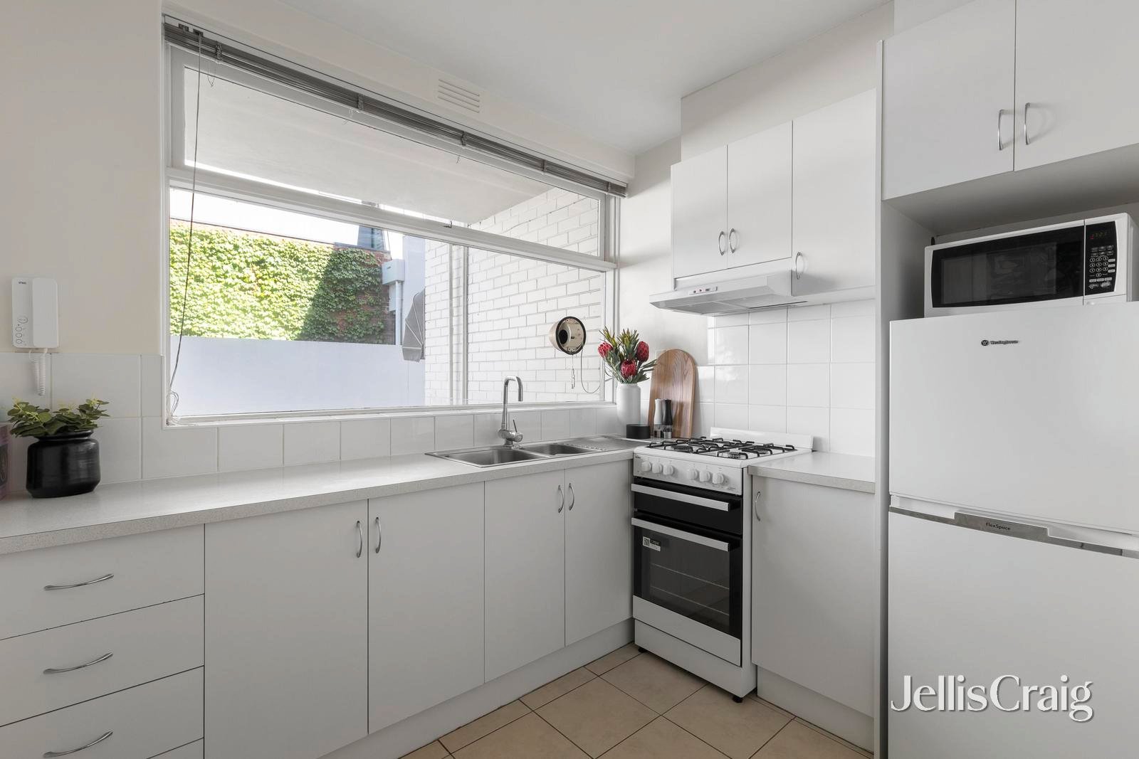 3/53-59 Grey Street, East Melbourne image 5