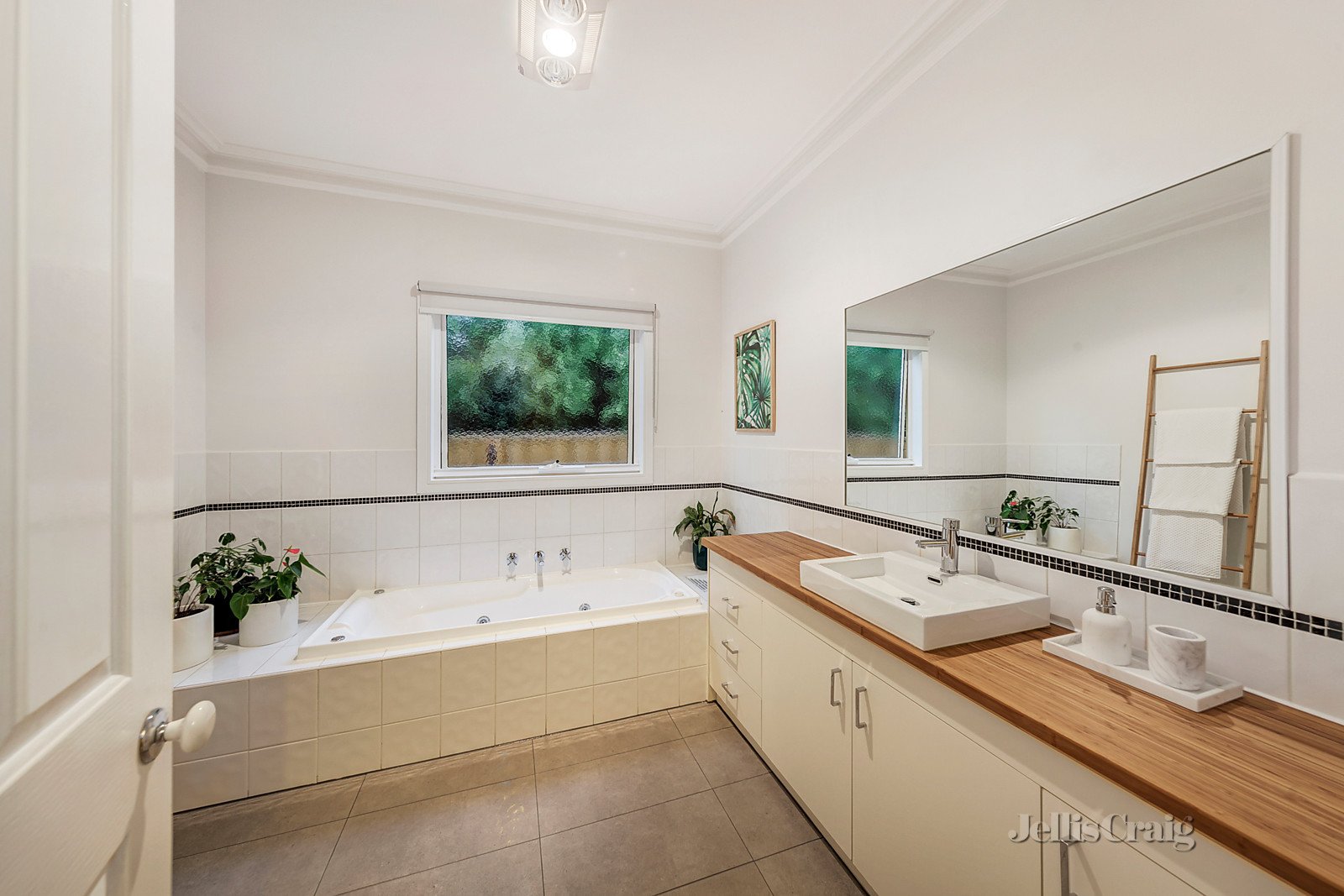 3/53 Collins Street, Thornbury image 7