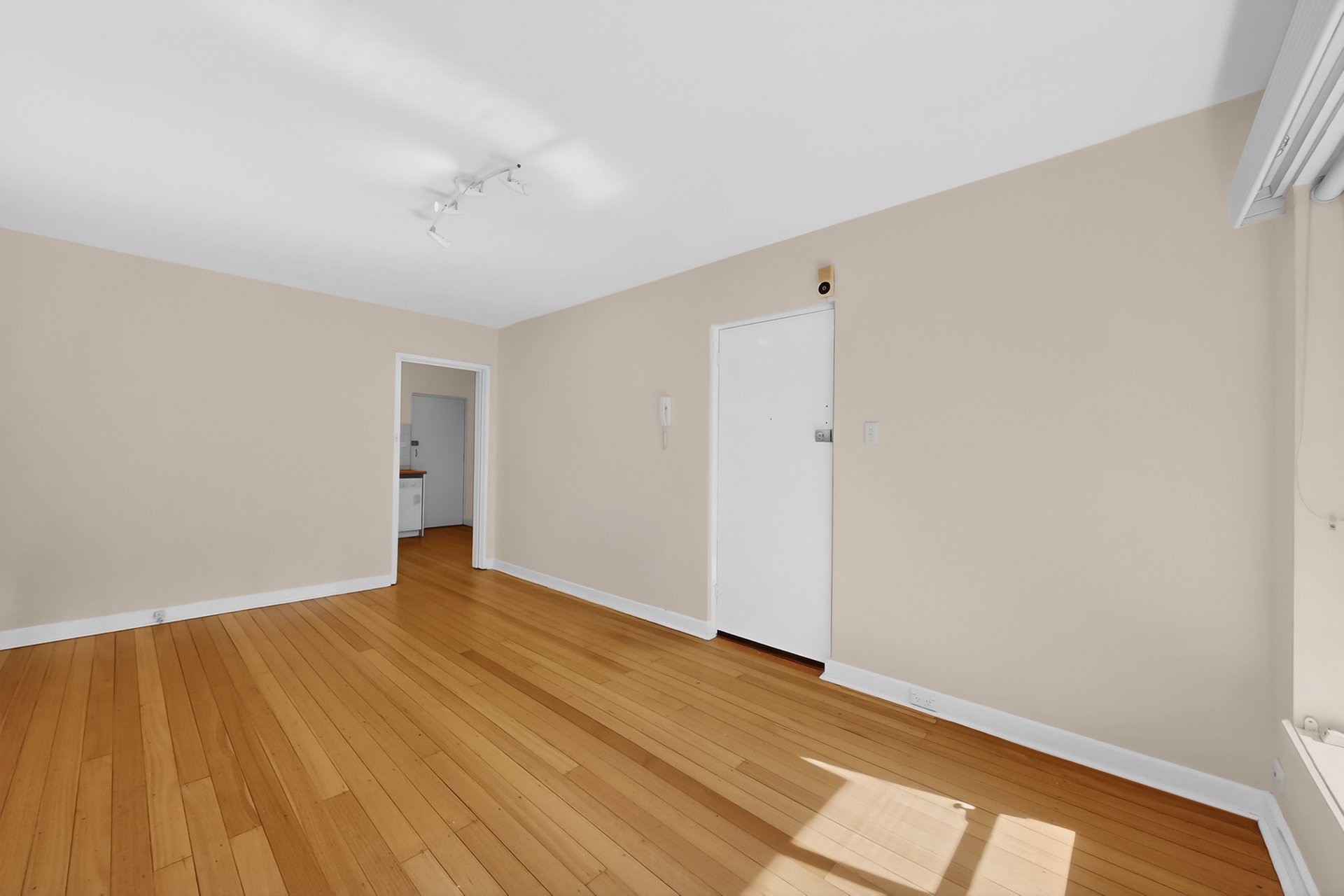 3/53 Grove Road, Hawthorn image 4