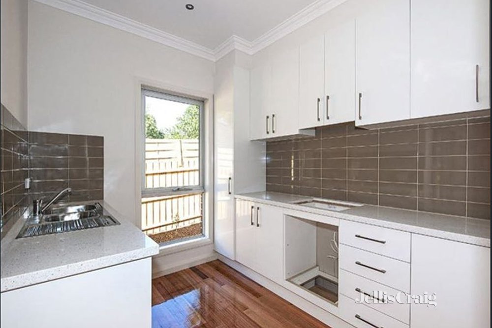 3/53 Lorimer Street, Greensborough image 2