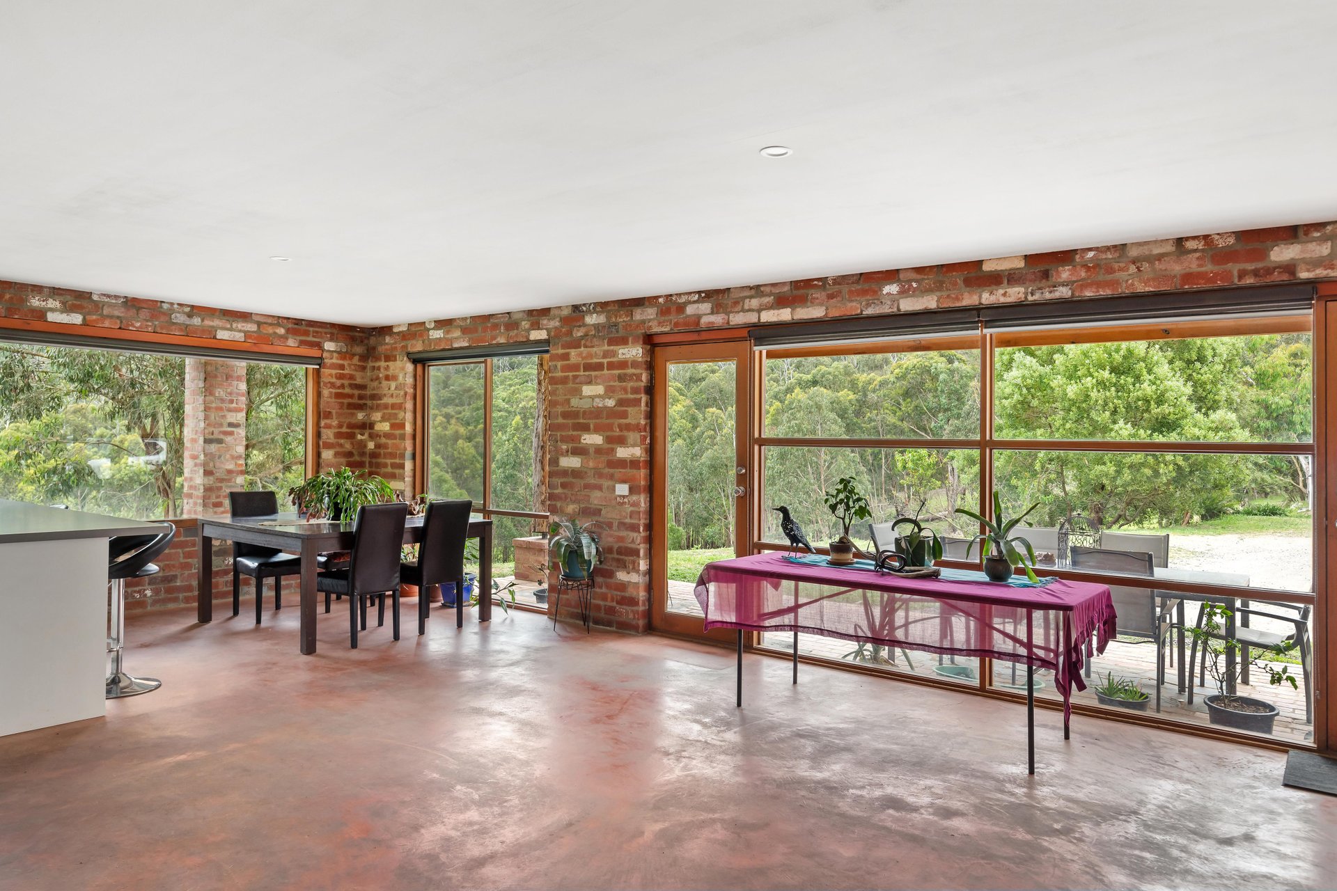 355 Chadds Creek Road, Strathewen image 4