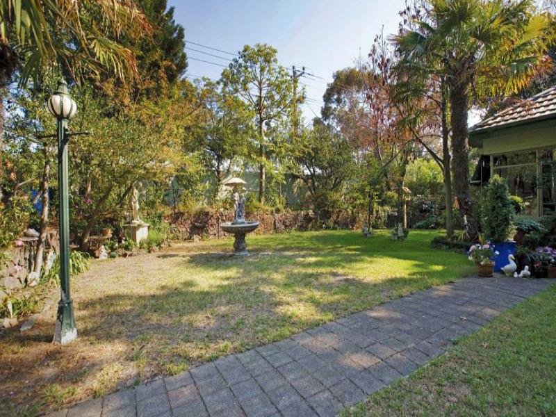 355 Union Road, Balwyn image 4