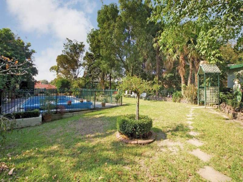 355 Union Road, Balwyn image 5