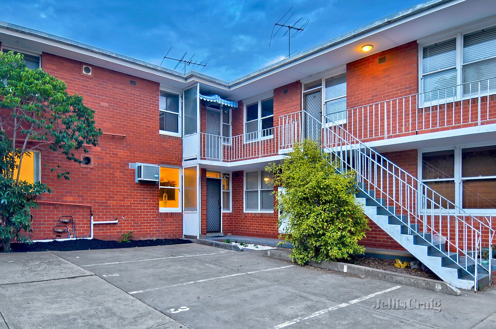 3/552 Moreland Road, Brunswick West image 1