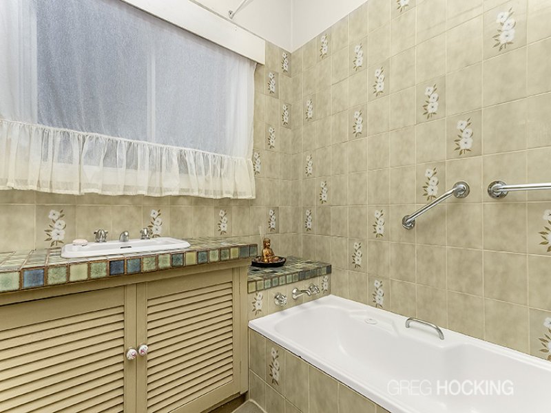 356 Howe Parade, Port Melbourne image 8