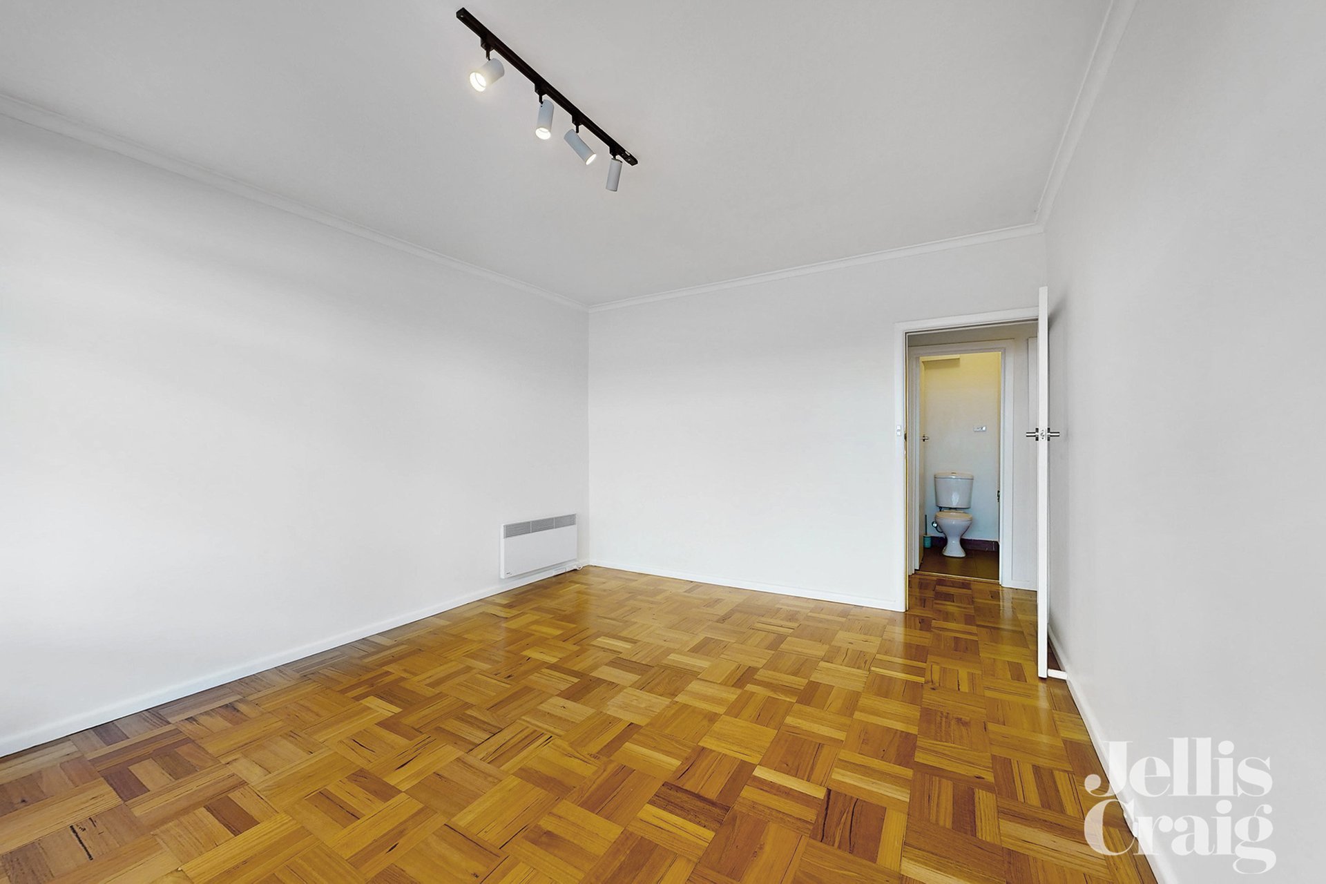 3/56 Narong Road, Caulfield North image 2