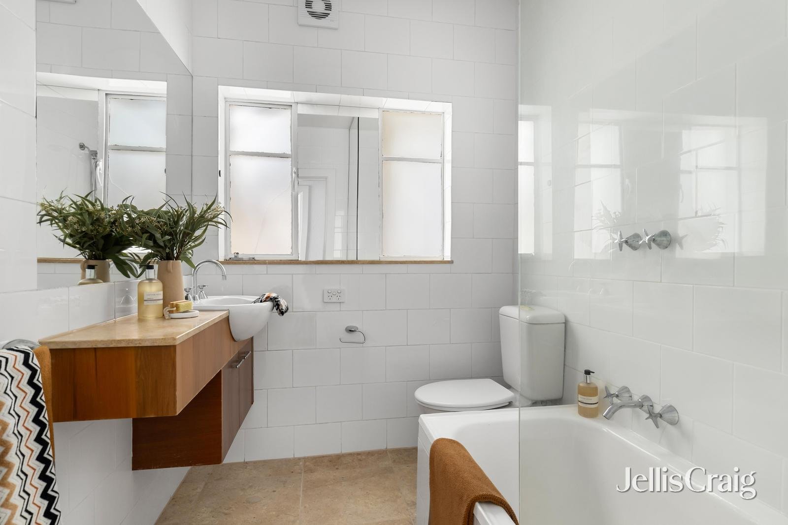 3/560 Toorak Road, Toorak image 8