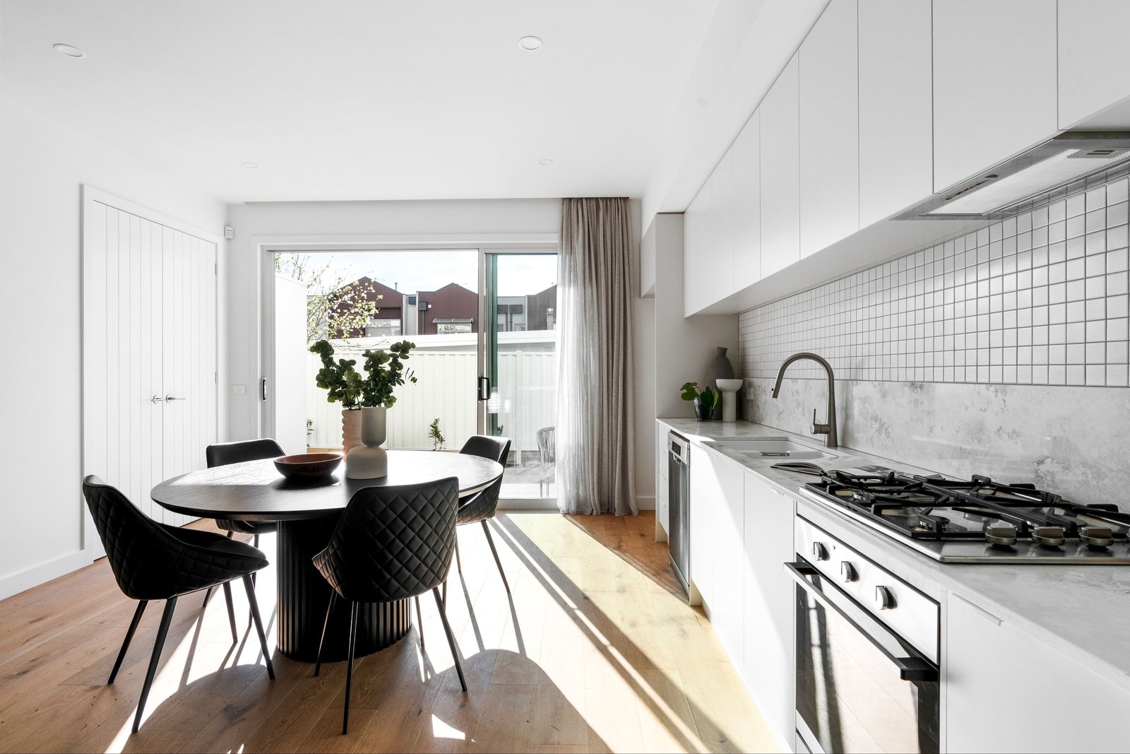 Property Gallery Thumbnail 9